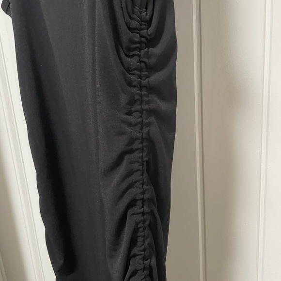 Michael Kors Body Con Dress, Black. Adjustment Ruching on both sides. Size Large - Picture 7 of 14